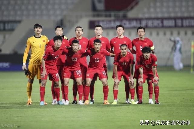 国足雄起，一比一战平沙特，事实证明挨骂才是动力