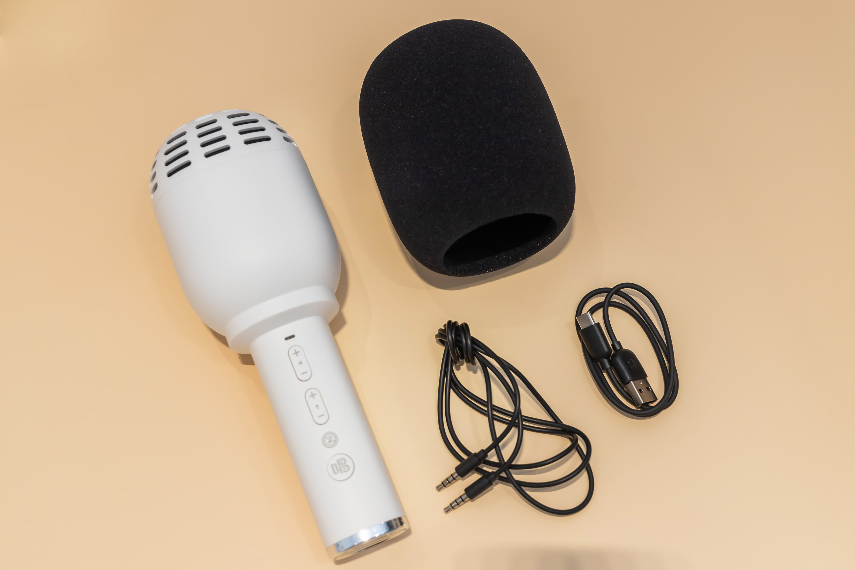 自带音响k歌麦克风效果,自带音响k歌双话筒