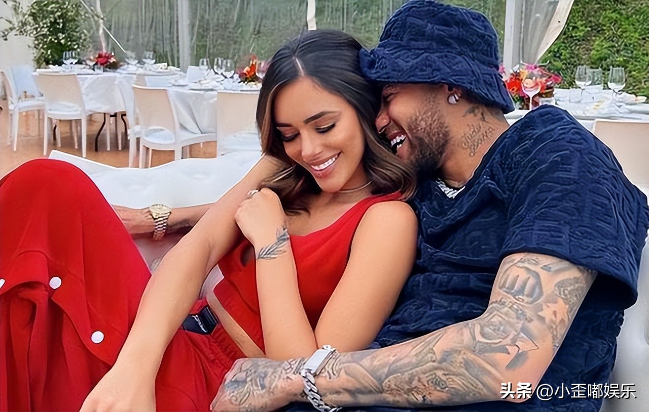 世界杯c罗几个老婆,世界杯球星太太团美貌