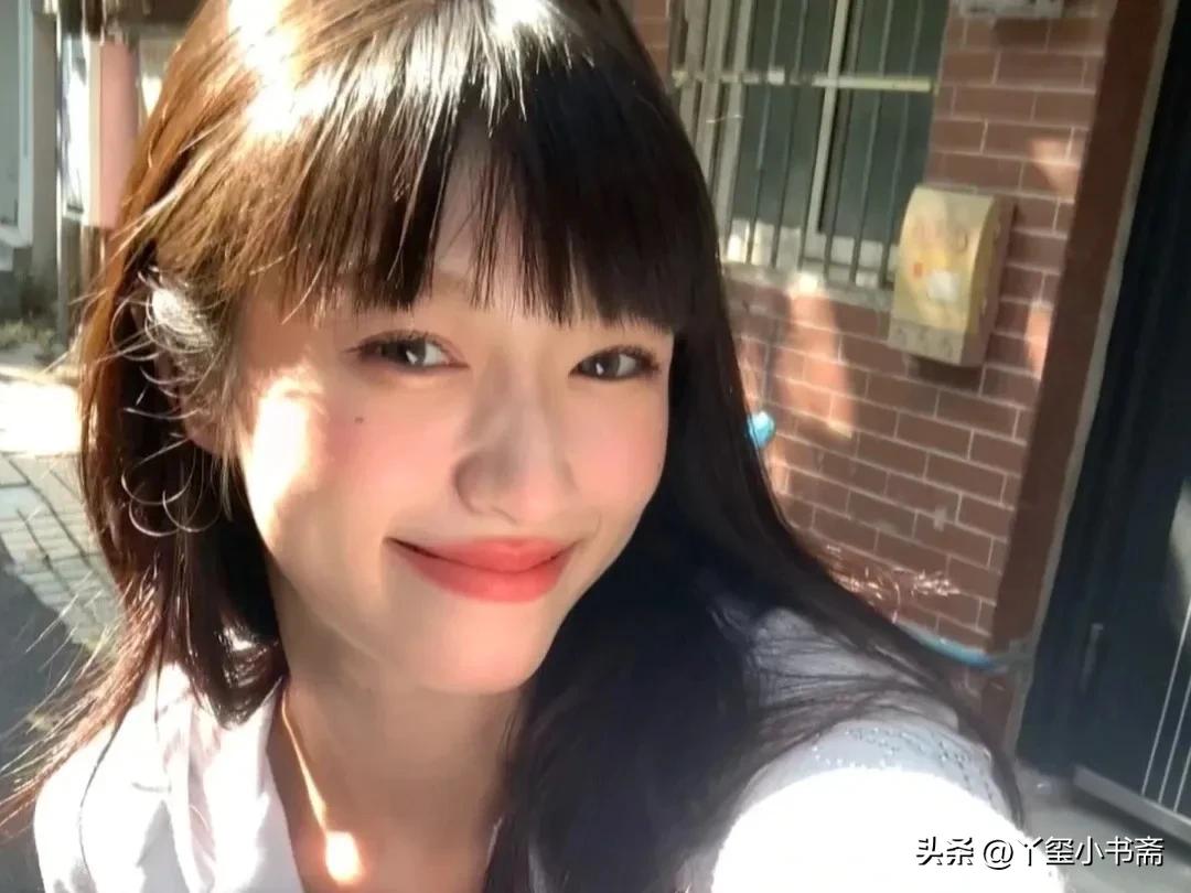 京圈太子爷被甩那年，褪了满身的书卷气，成了一名特种兵。