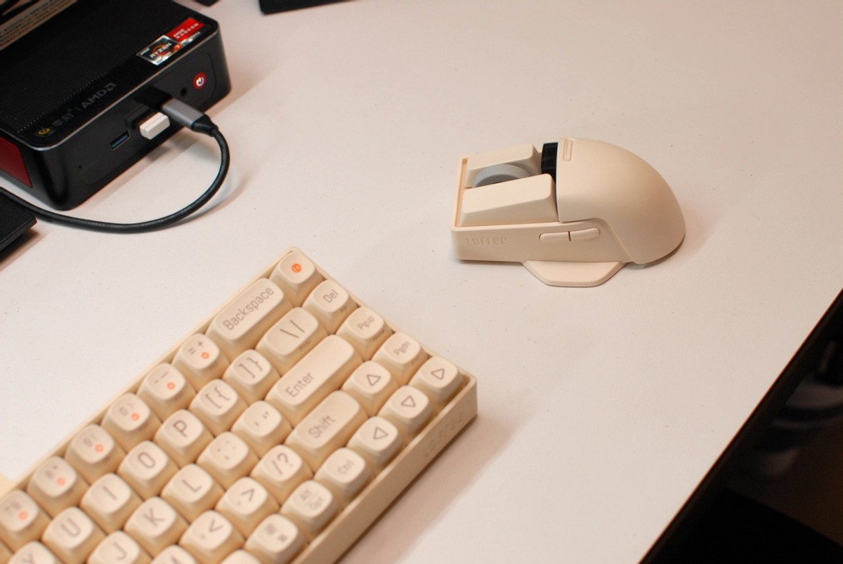 小翅三模无线鼠标评测,鼠标推荐无线三模轻量化透明