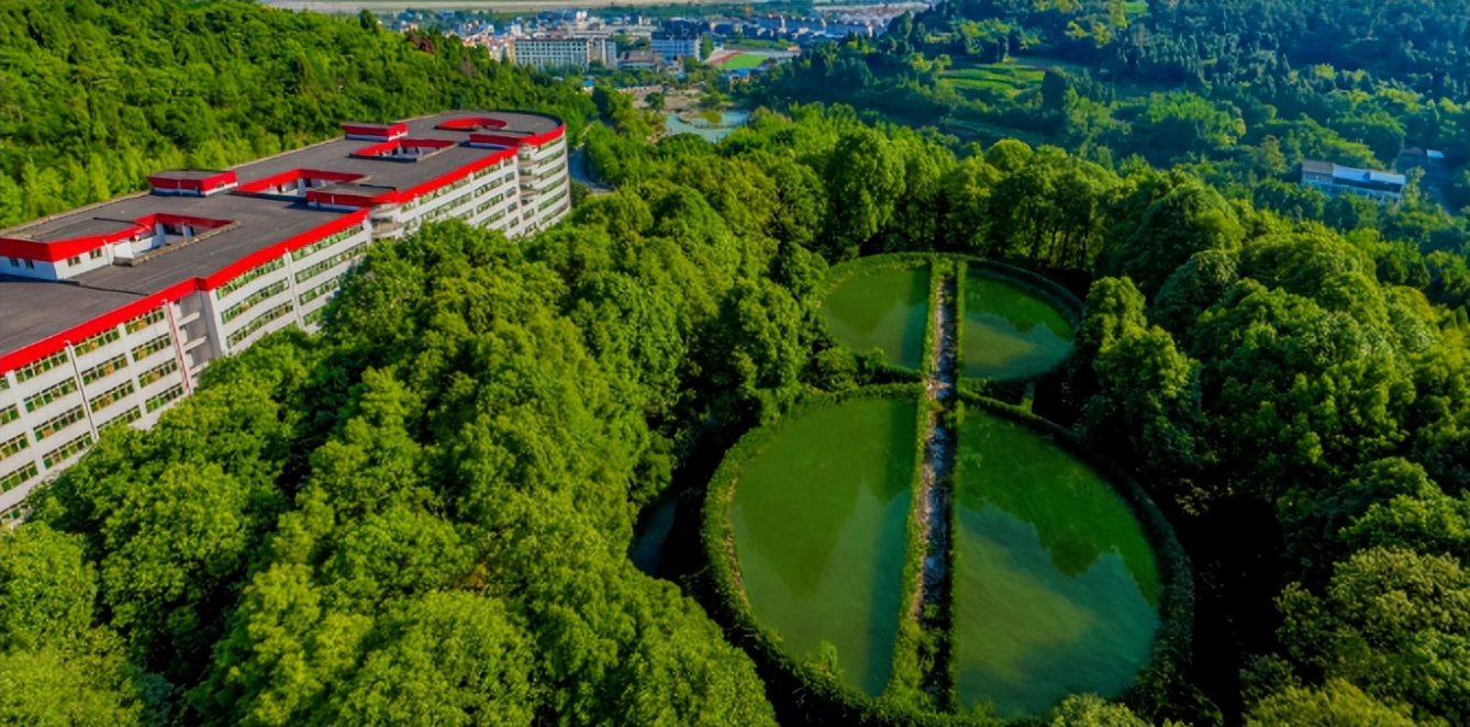 澎湃酒业,沱牌酒业和舍得酒业哪个酒质好