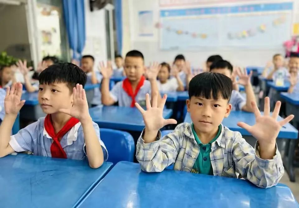 小学课后服务语文,金康园小学课后服务课