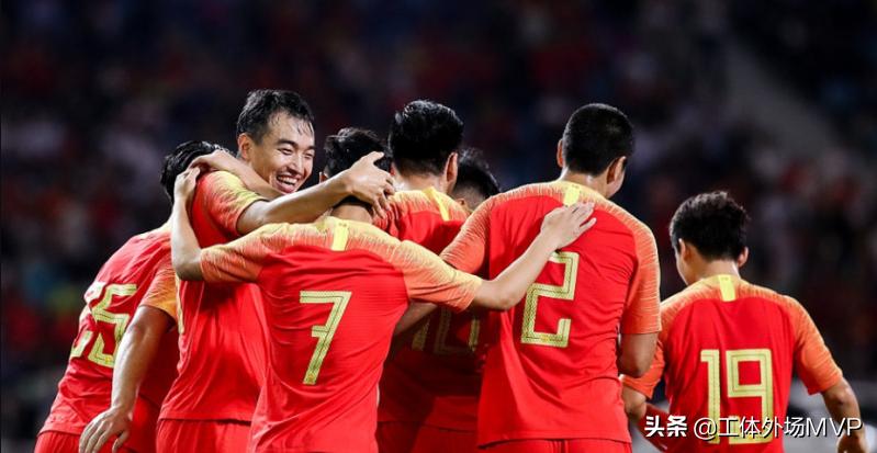 如何看待中国国足,中国足球球员对国足看法