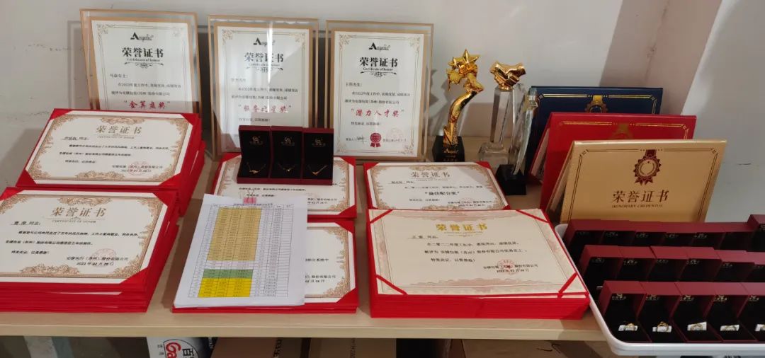 瀹夋嵎鍖呰鍏ㄥ瑙嗛,瀹夋嵎骞翠細