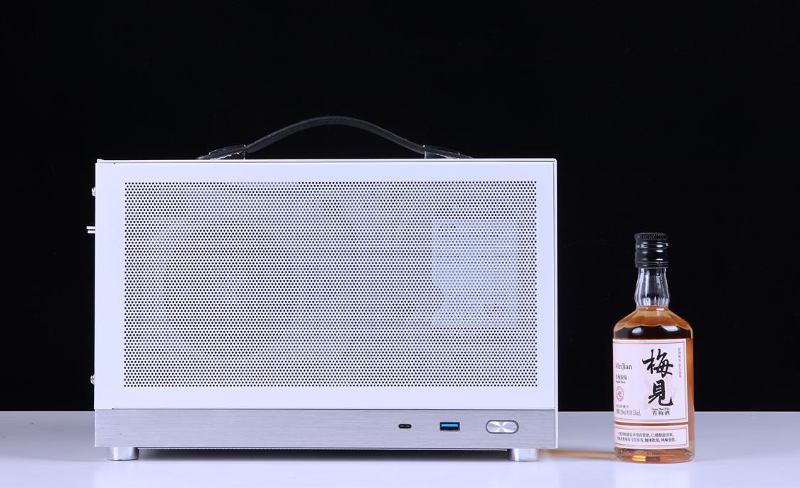 5000元itx主机加便携显示器,能吊打万元笔记本的itx主机