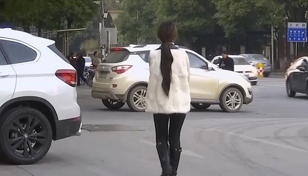 女子借款5000被非法拘禁,女子被贷款1200万元