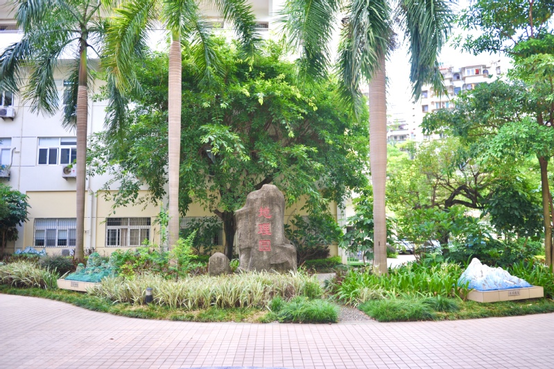 厦门六中大数据——全方位了全国知名网红学校基本信息数据