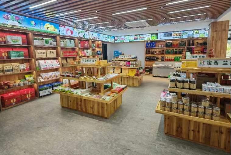 集“展销播品”于一体甘味农产品泉州运营中心揭牌运营