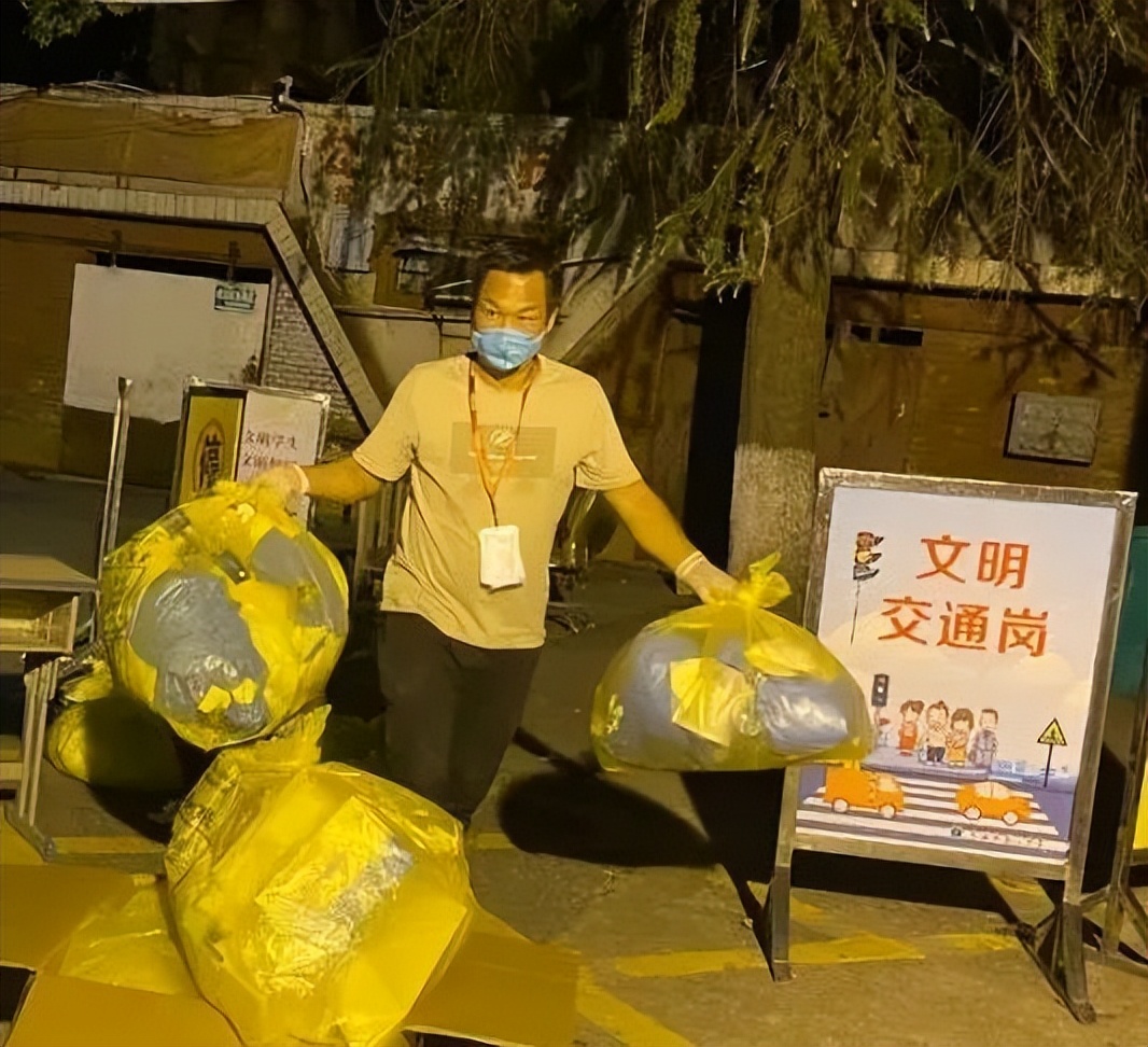 街道抗疫志愿者们的抗疫故事,抗疫最闪亮志愿者