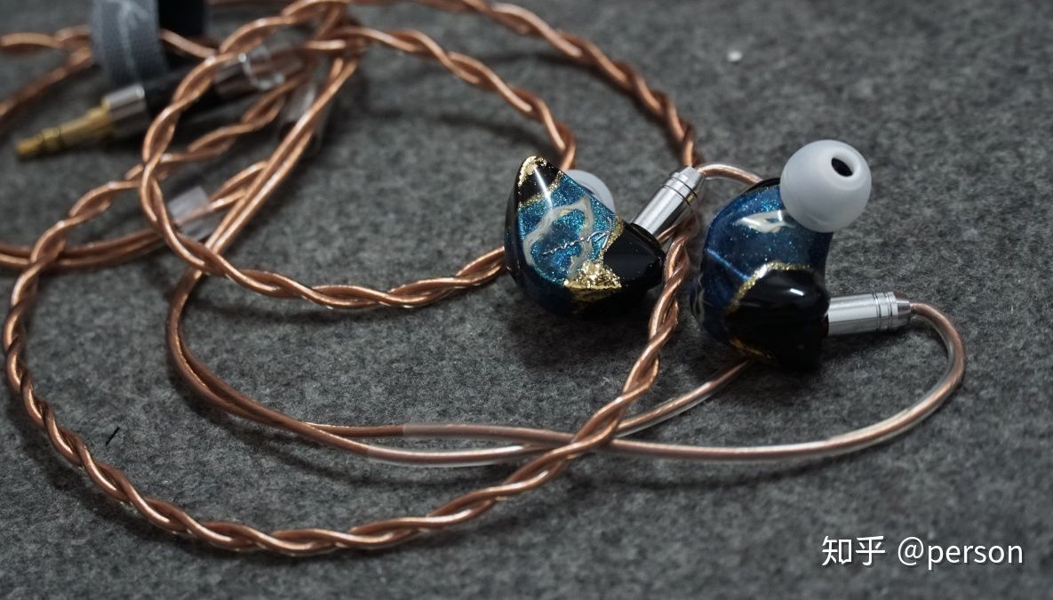 想起哪个就写哪个：2022上半年，中国市场高音质耳机观察与图鉴