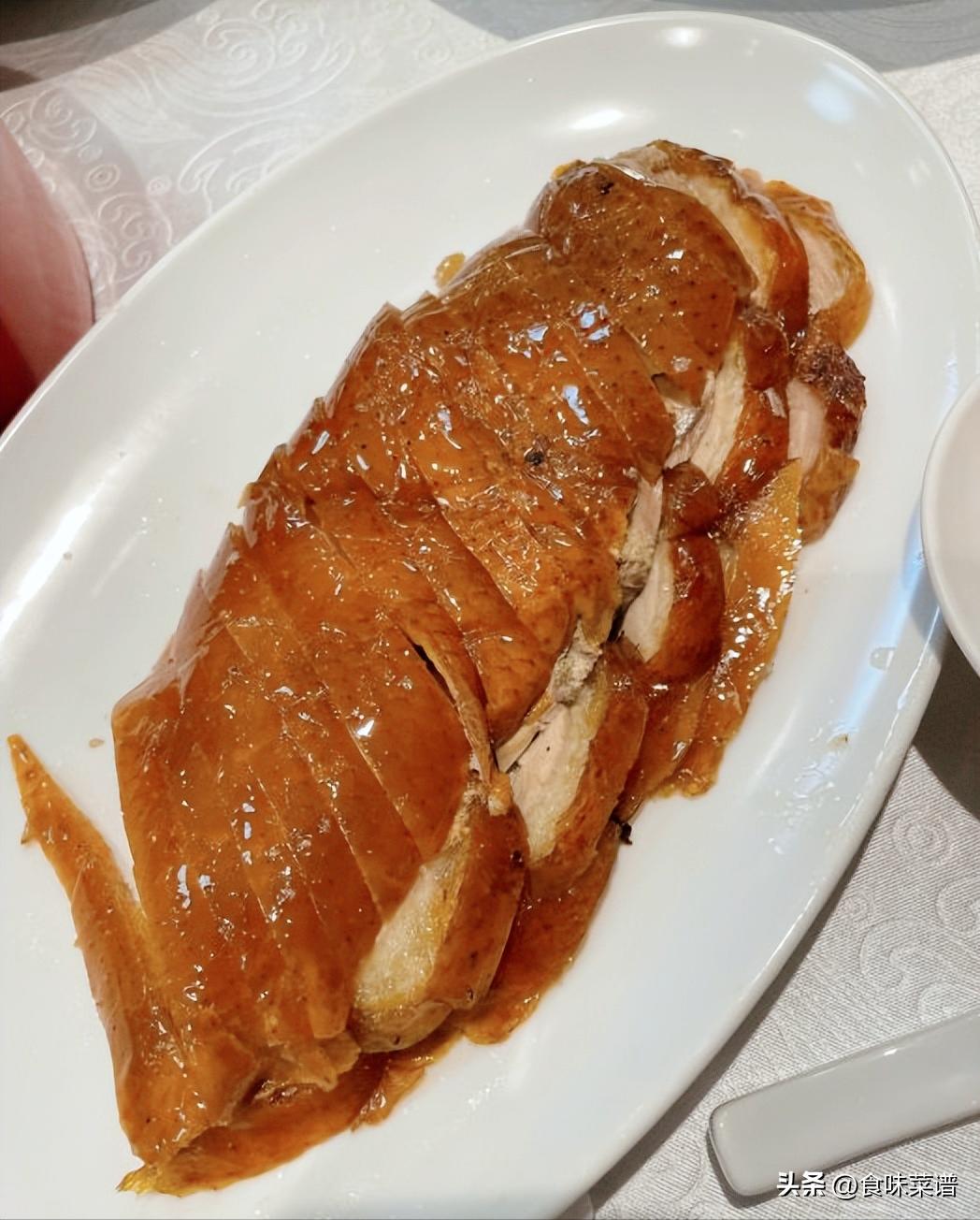 在北京吃烤鸭好吃性价比高,在北京吃全聚德烤鸭