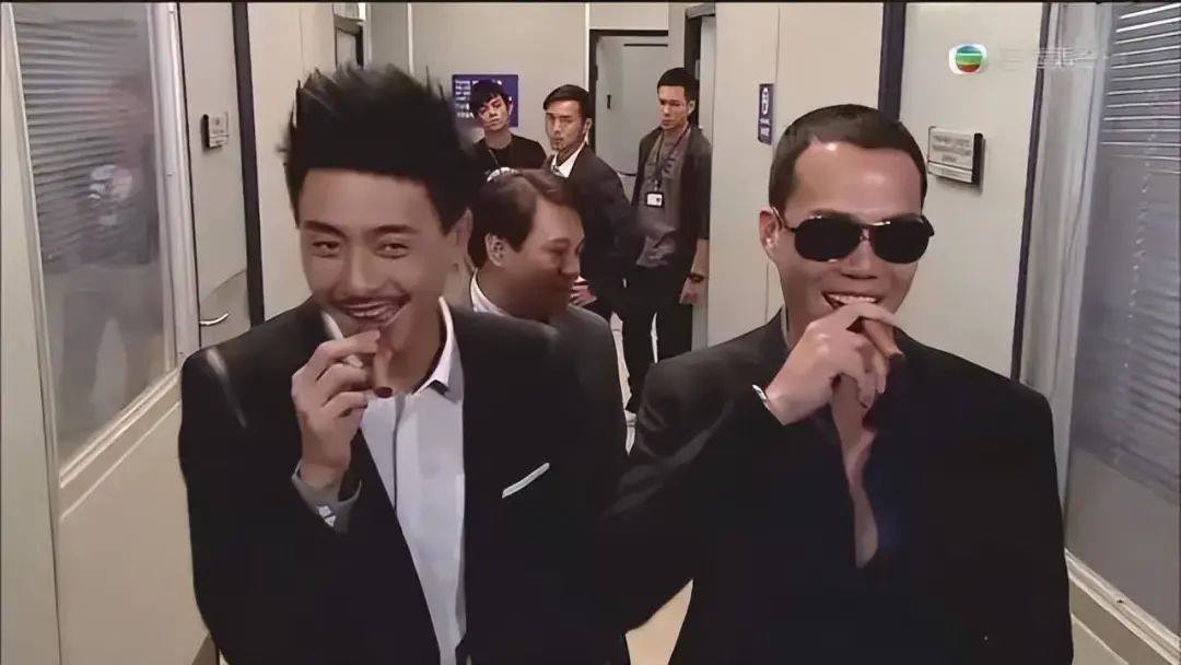 4集就下线8人，演员大换血，刚播就上17个热搜，《法证5》真爆了