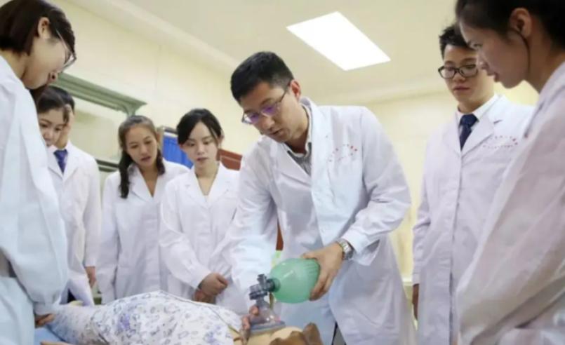 医科大最新排名,哈医大冲出全国前十可能性