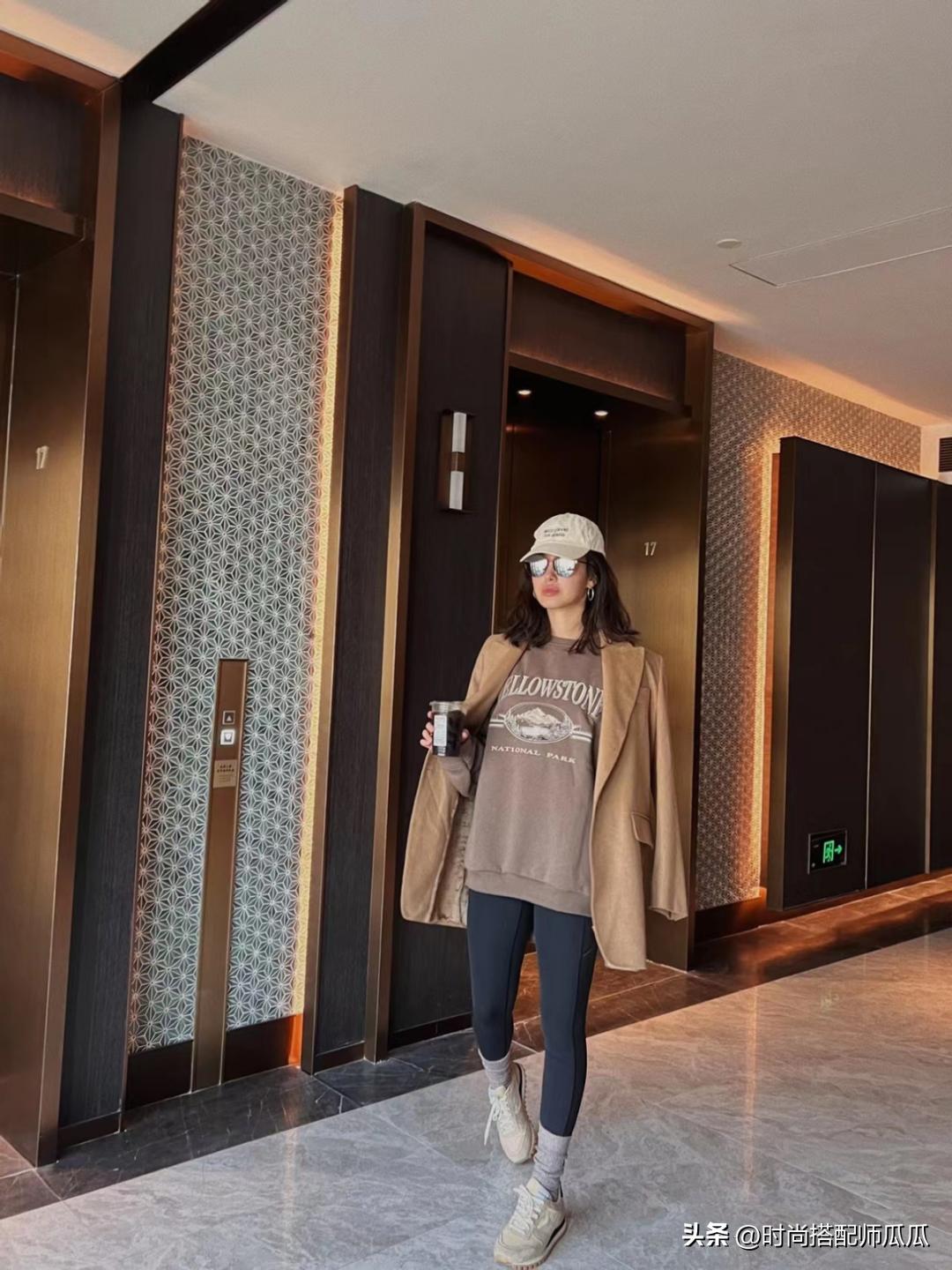 瑜伽裤的袜子穿搭,瑜伽裤怎么穿显腿好看