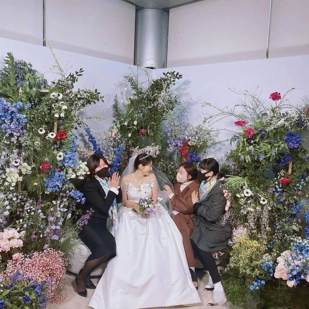 朴信惠崔泰俊婚礼献唱完整版,朴信惠崔泰俊李洪基唱歌