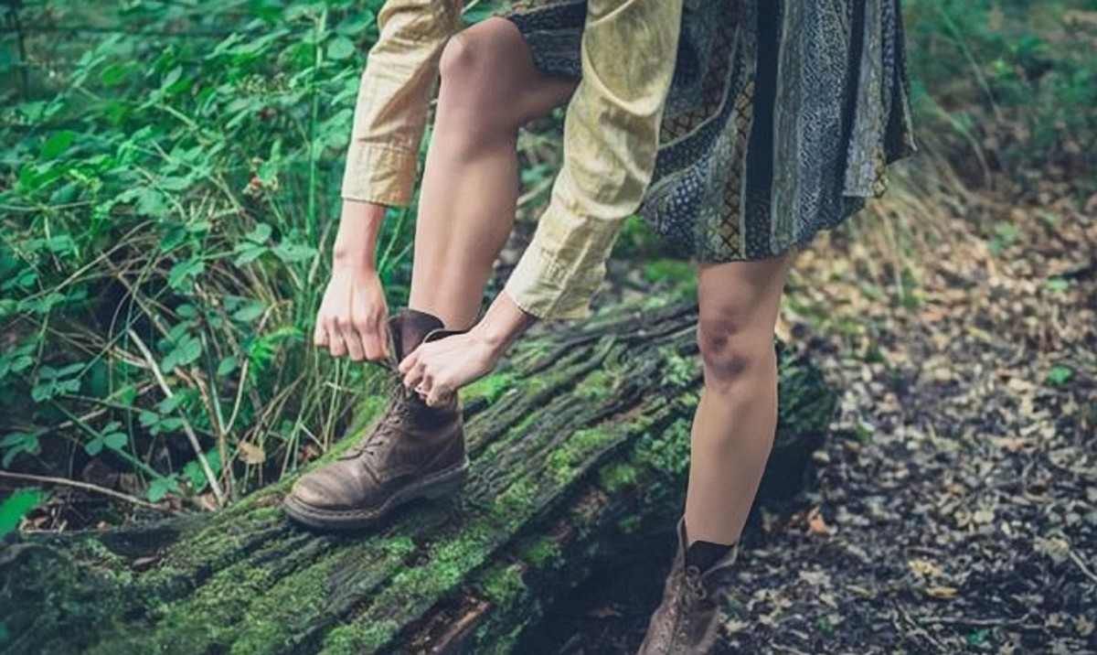 29岁女作家森林中好心指路，被15岁男孩性侵，律师：是她主动*引勾**