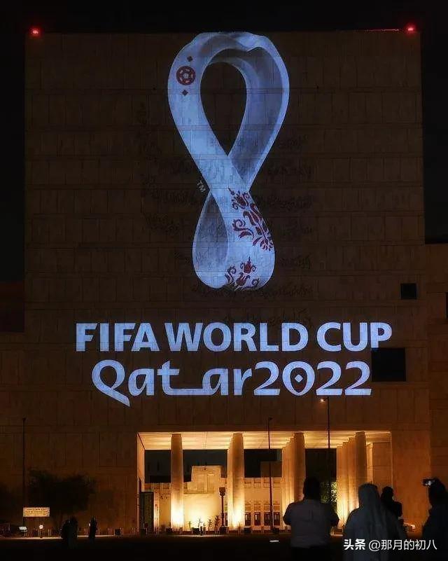 凌云之上希丁克梅西斗法！那是在一万多米高空直播的一场世界杯赛