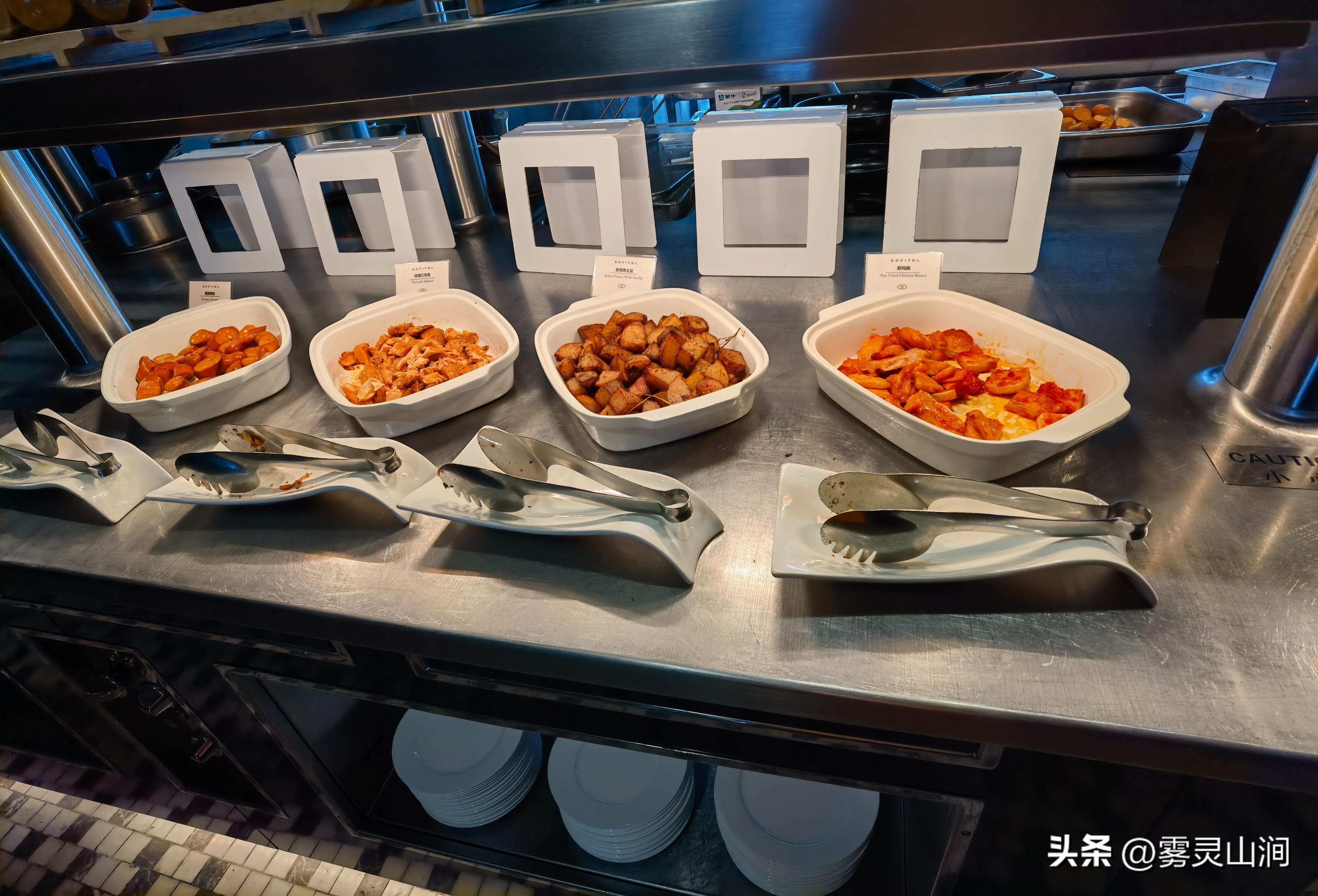 佛山罗浮宫索菲特酒店夜景,佛山罗浮宫索菲特酒店的布局亮点