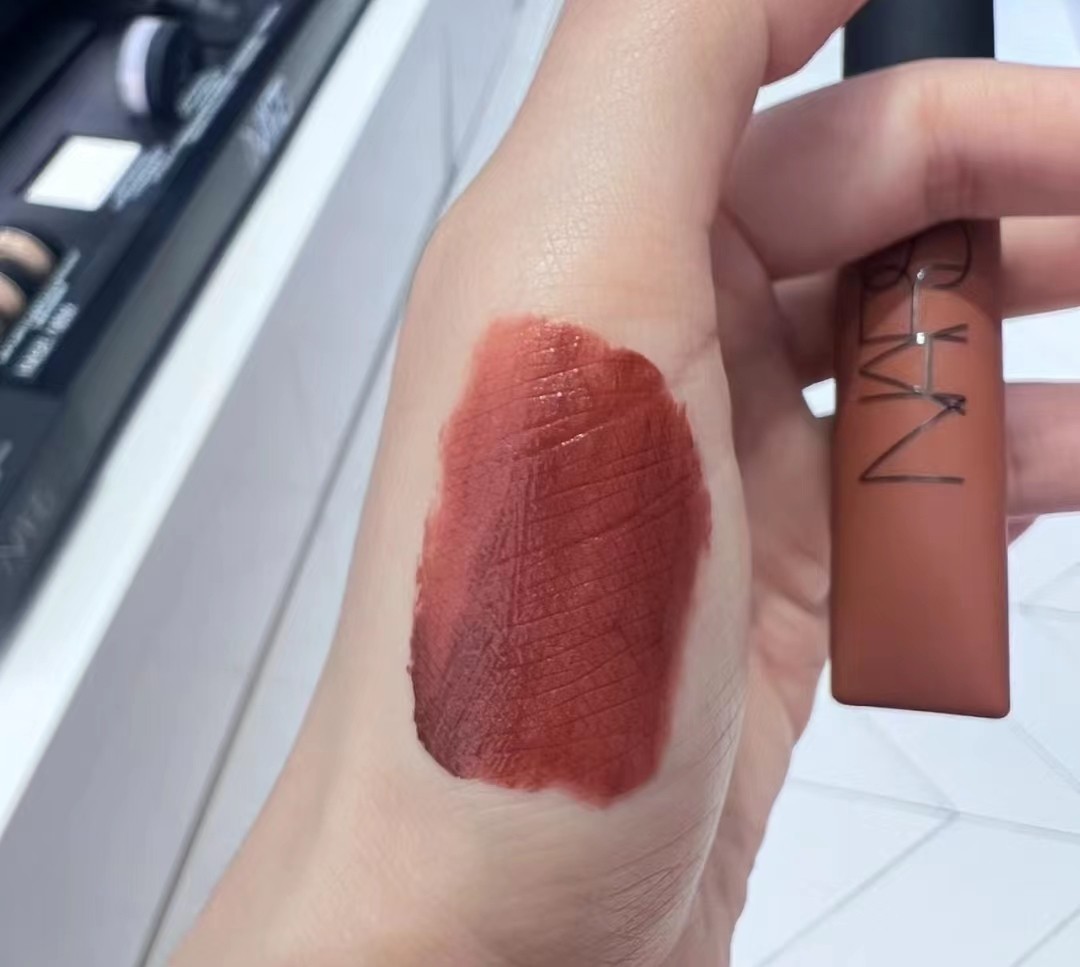 适合黄黑皮的口红色号显白推荐,黄皮素颜适合涂什么颜色的口红