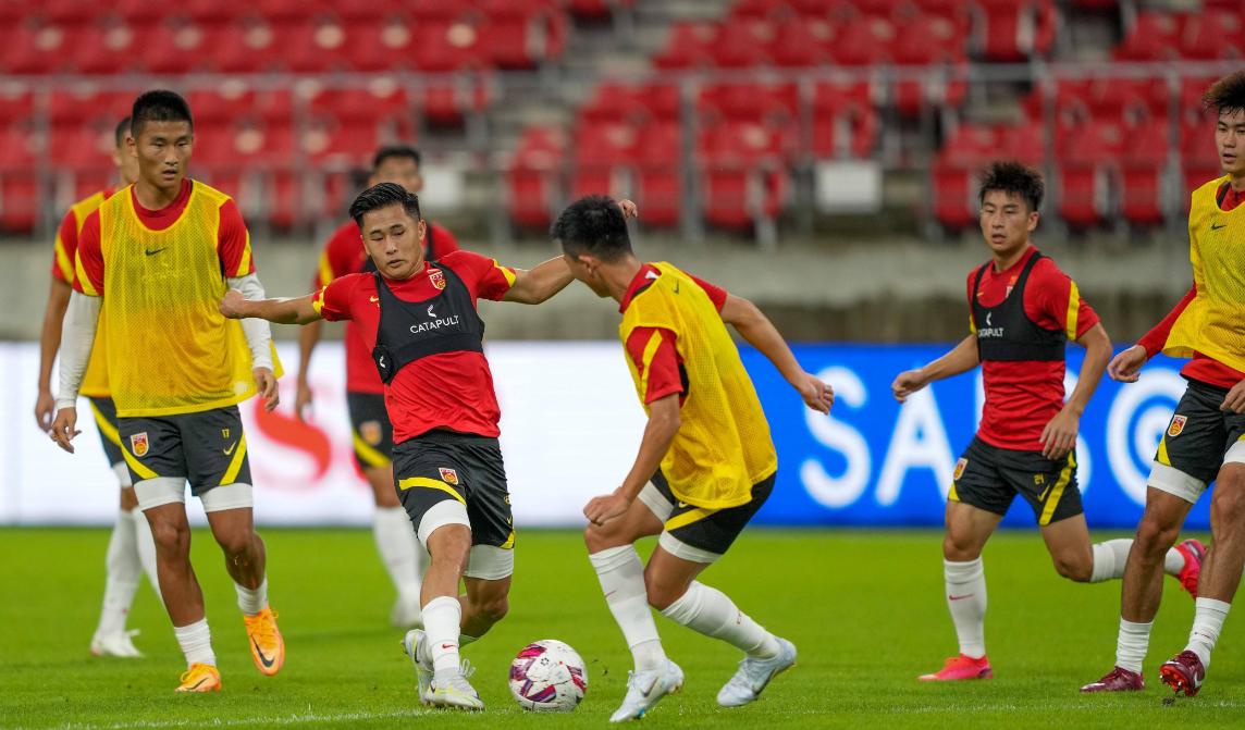 为什么中国足球老是踢不好