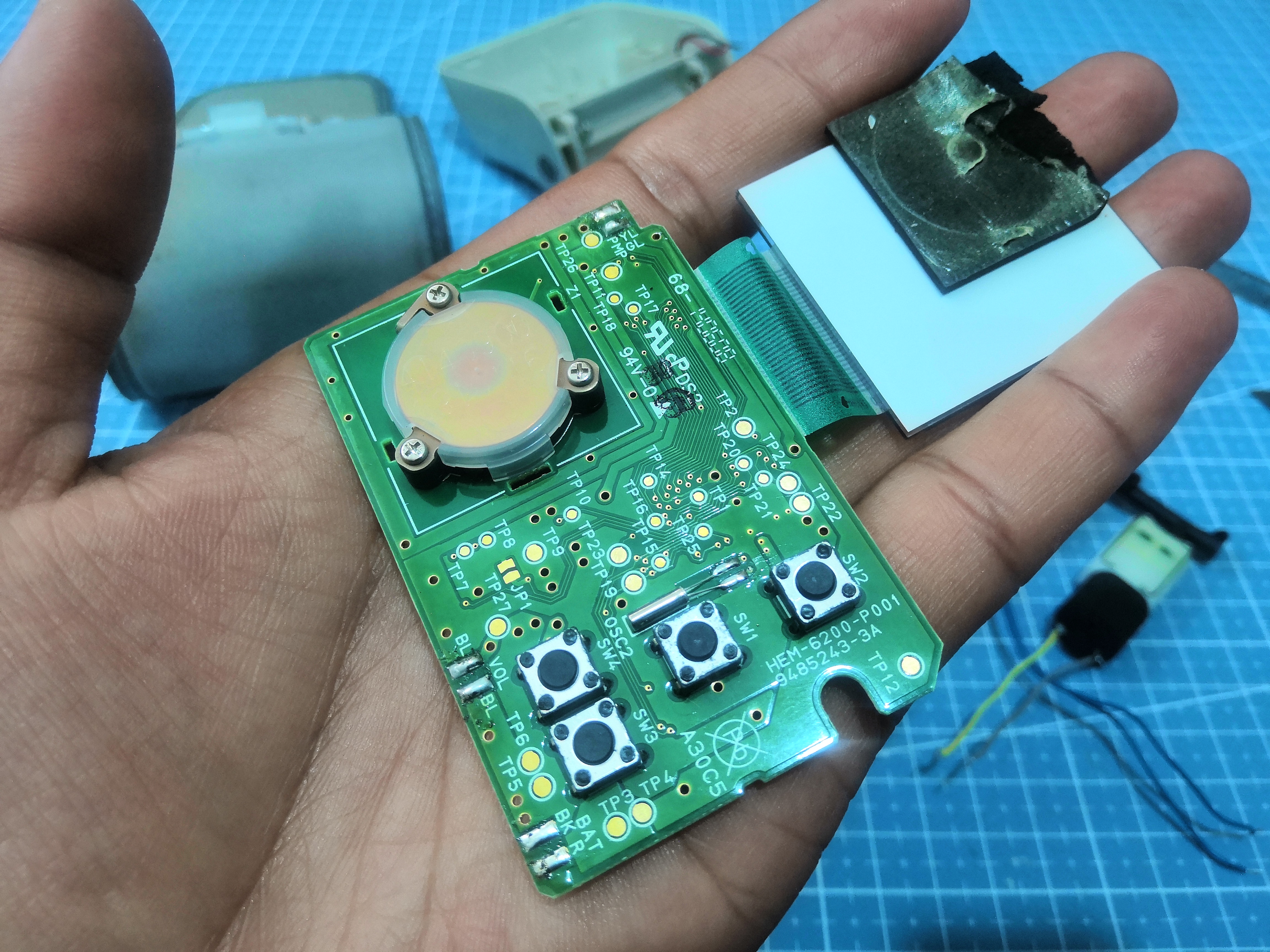 欧姆龙血压计hem-6200价格,omronhem8102a电子血压计调节方法