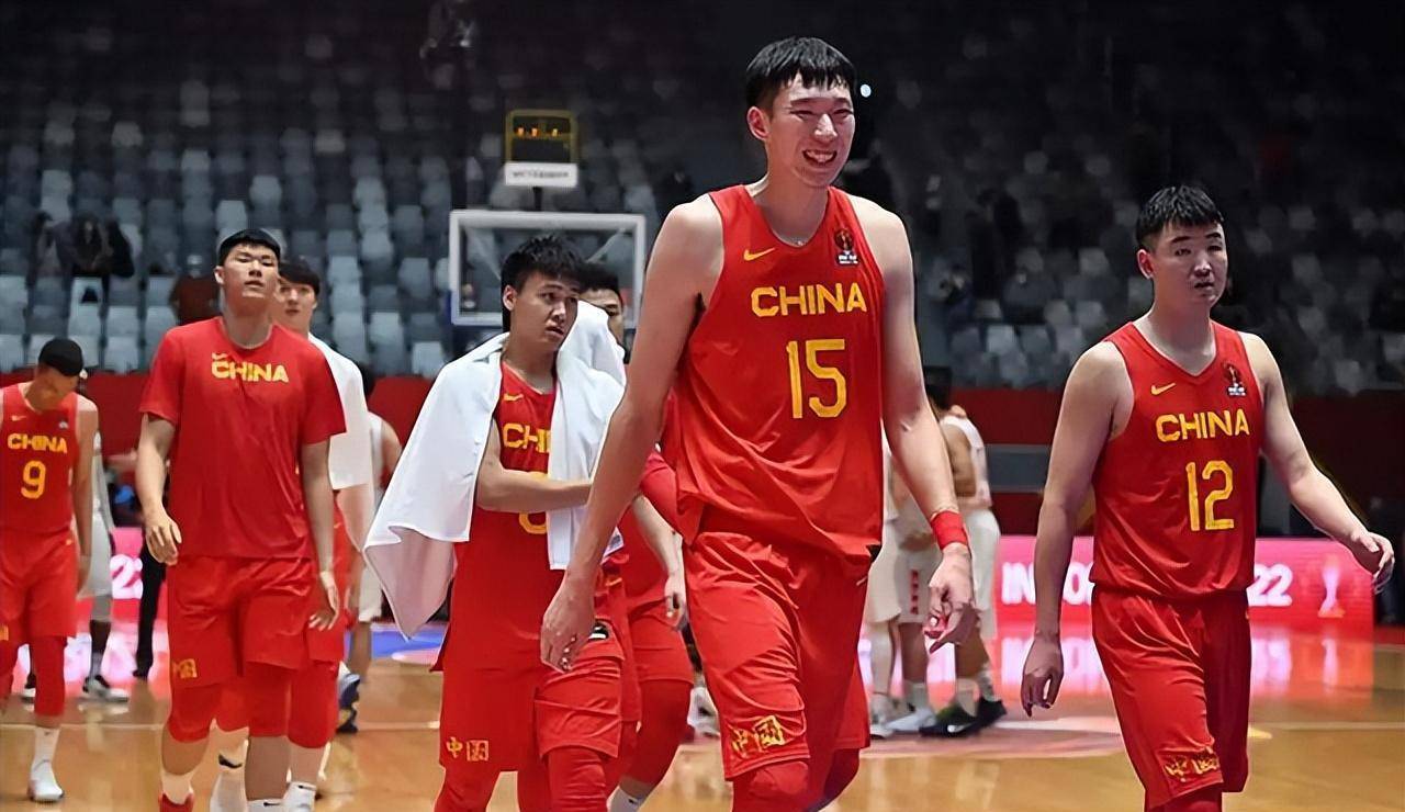 世界杯正式官宣比赛时间，中国男篮收获好消息，球迷开心