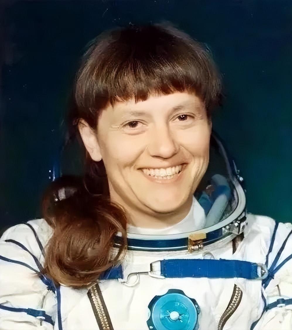 女航天员在太空对身体有哪些危害,女航天员在太空会得病吗