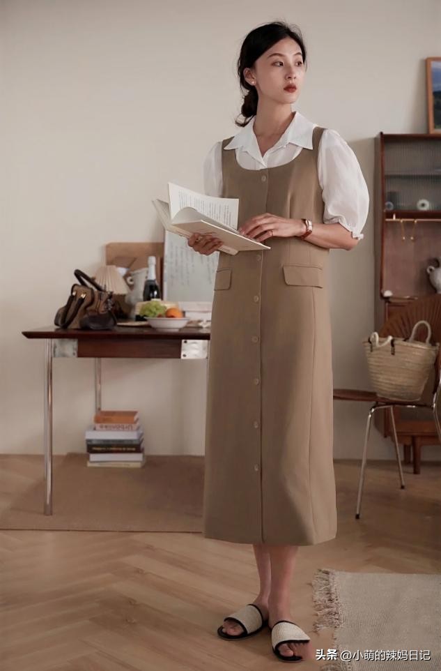 无袖背心裙怎样穿好看,背心裙怎么穿好看