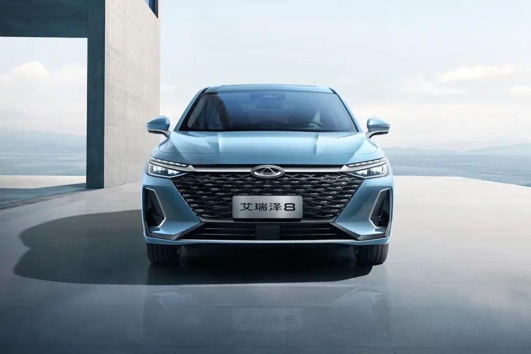 卡罗拉口碑最好的车型,卡罗拉轴距2.7米为何后排空间窄