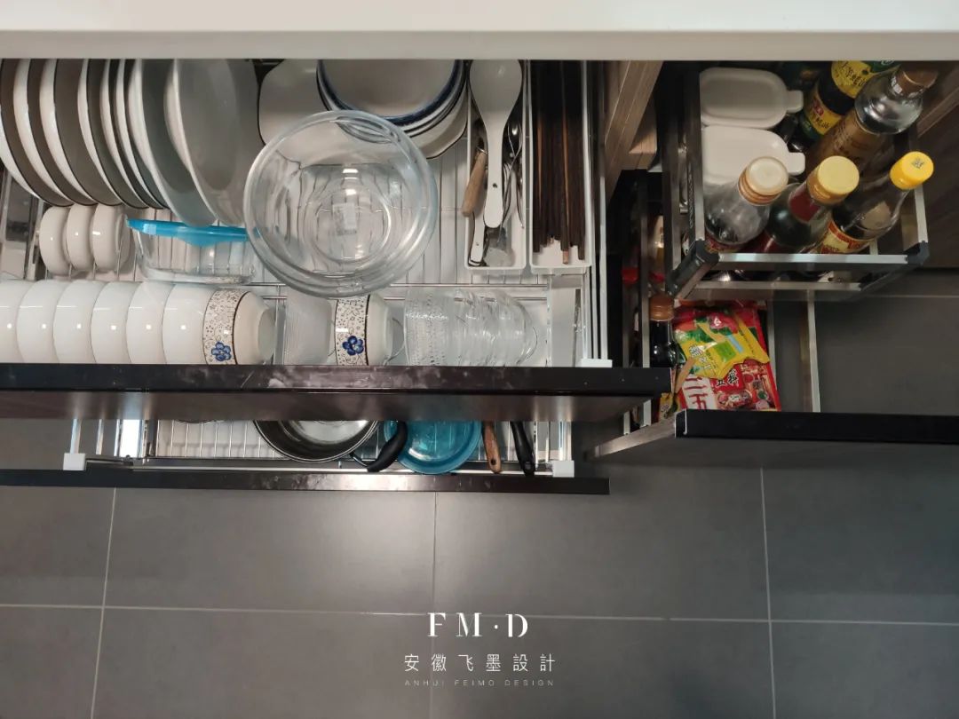 井井有条的收纳,小卧室收纳得井井有条温馨舒适