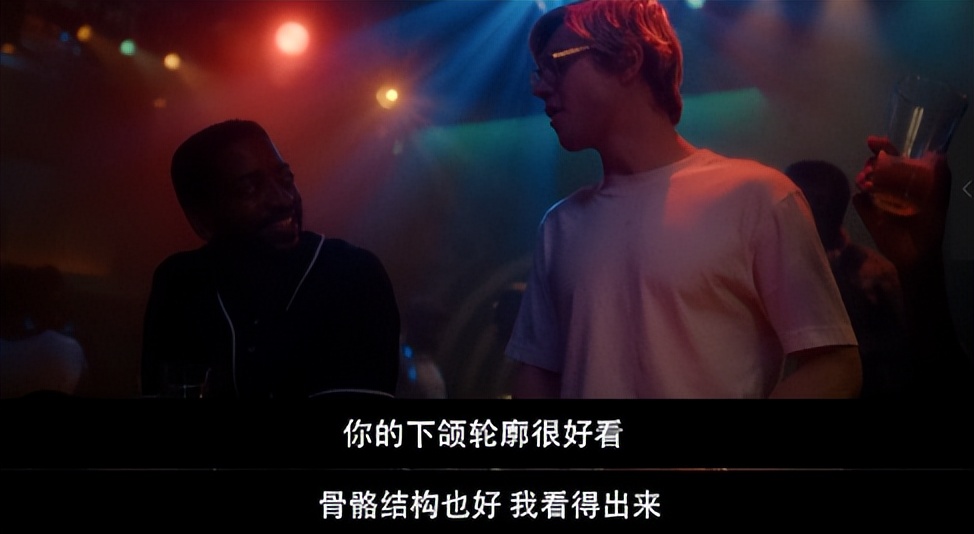 31年作品从未断过,这影史第一丑闻终于公开,满屏血色根本不敢看