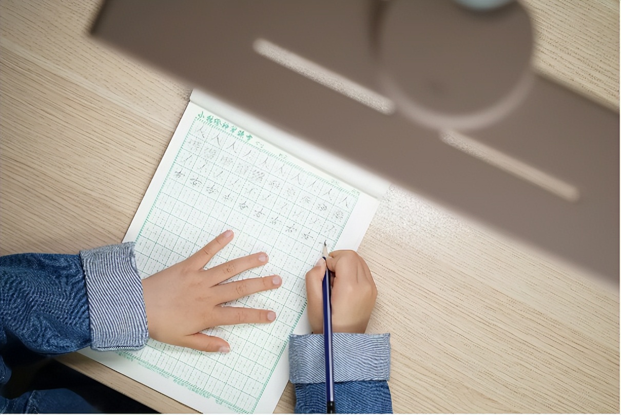 明基mindduo台灯缺点,明基mindduo台灯自动开灯