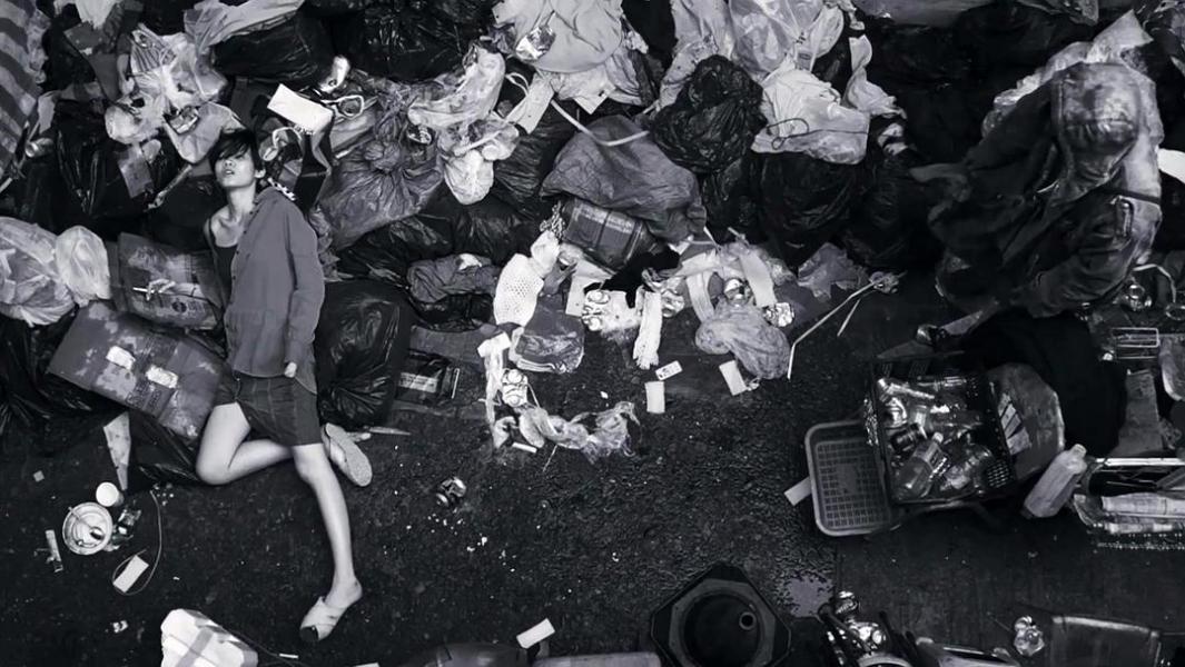 智齿香港片,智齿港片电影有没有彩色版