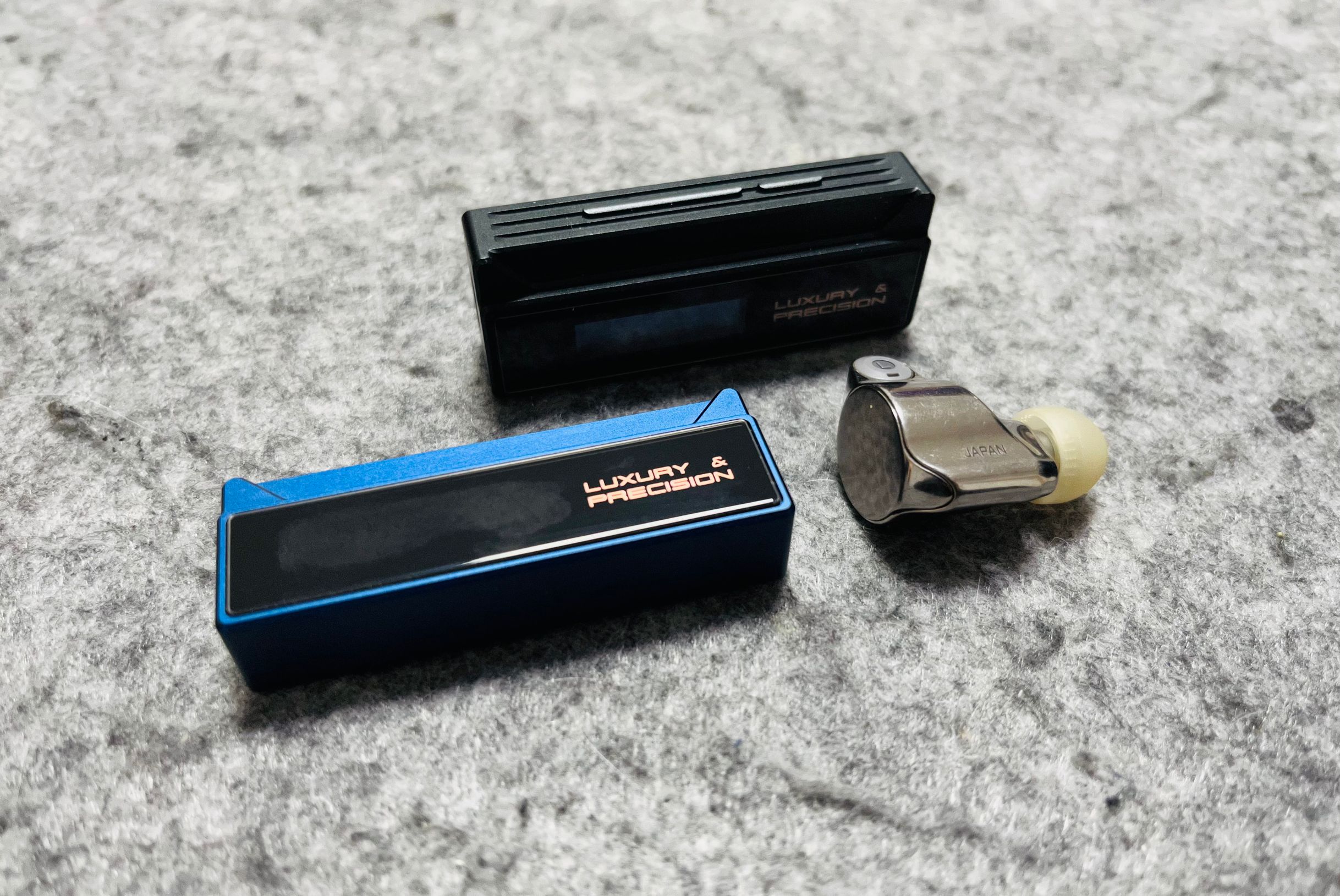 尾巴卷完无线卷,聊俩国产千层卷——乐彼W2-131声阔小金腔