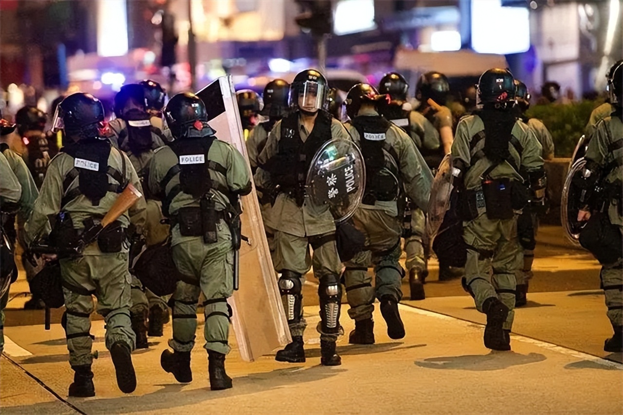 台湾作家龙应台:为港独暴徒洗地,选择性失明暴露了多少虚伪