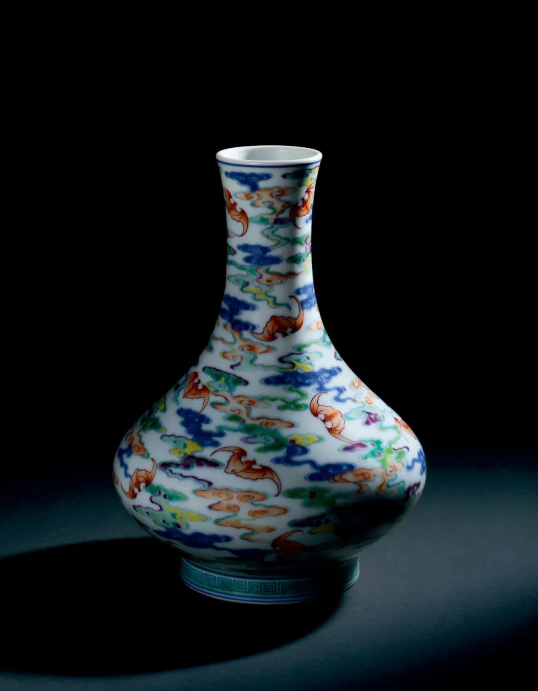 香港嘉德2023年春拍瓷器前十盘点,香港苏富比2023春拍瓷器成交价格