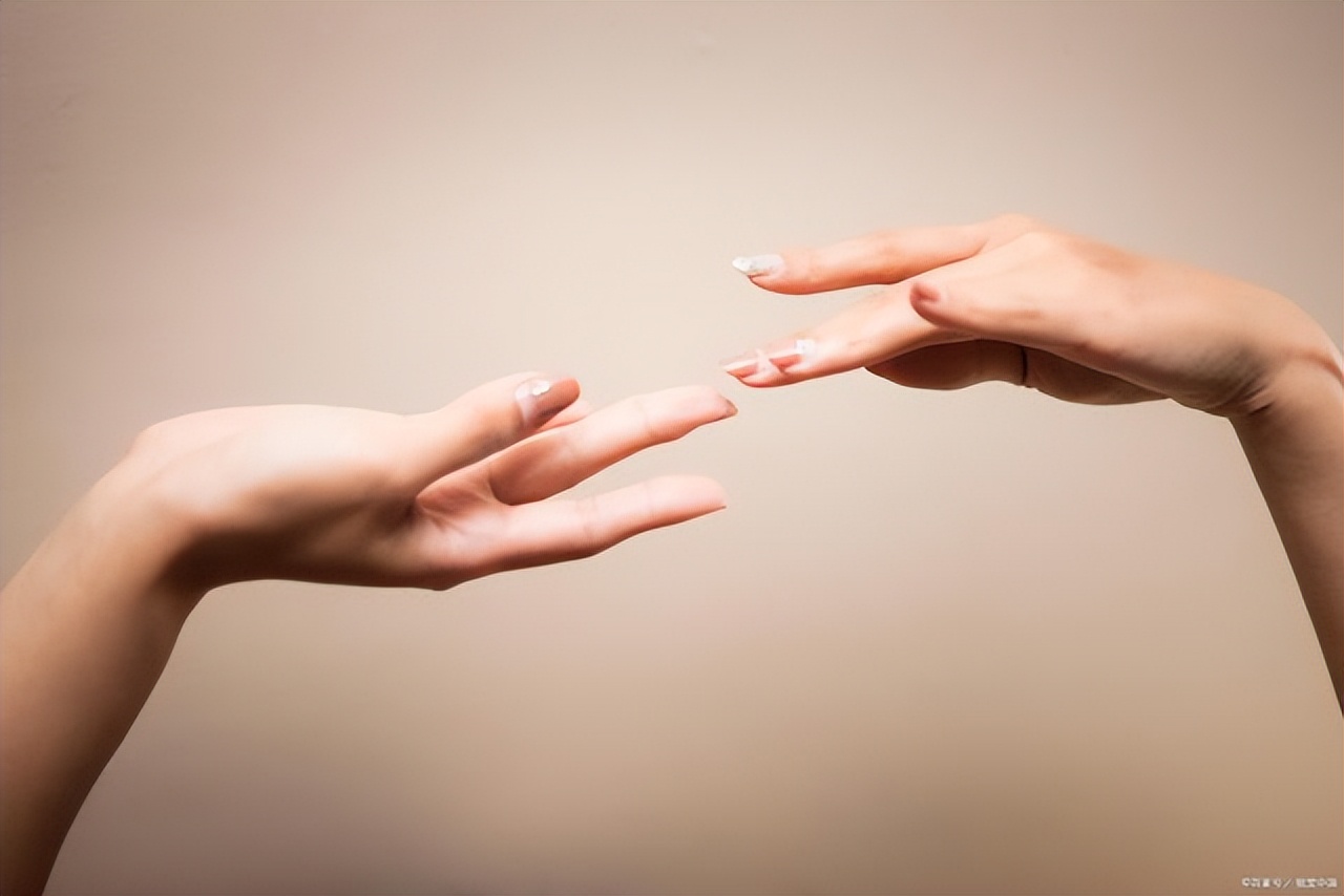 怎么让手变白变嫩方法教程,如何让手变得细腻白嫩