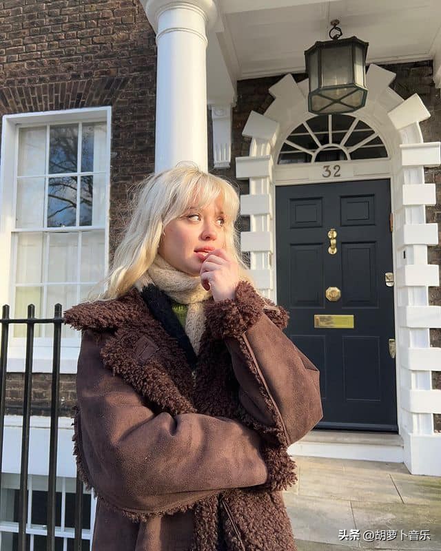 mileycyrus首周,mileycyrus多久出专辑好