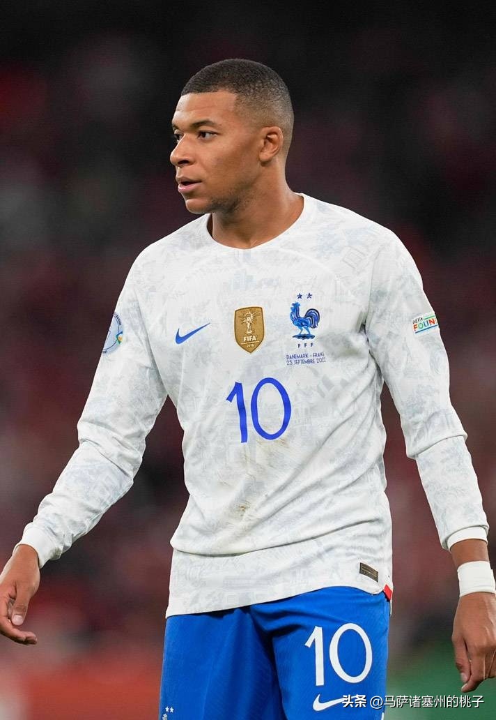 世界杯队服上的星星排名,为什么世界杯球衣上有星星