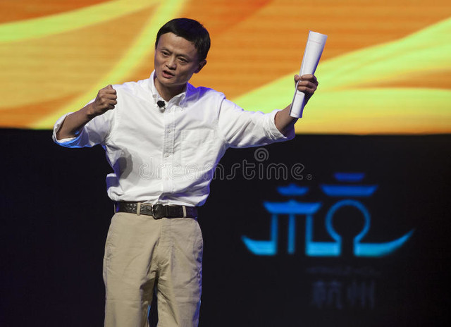 揭秘马云传奇人生：一个普通人如何改写命运，成就伟大商业帝国！