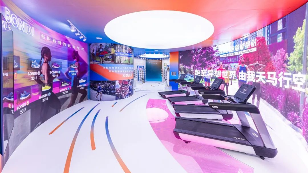 同样是快闪店,看燕京啤酒、PUMA、唐老鸭5大品牌如何玩出新高度