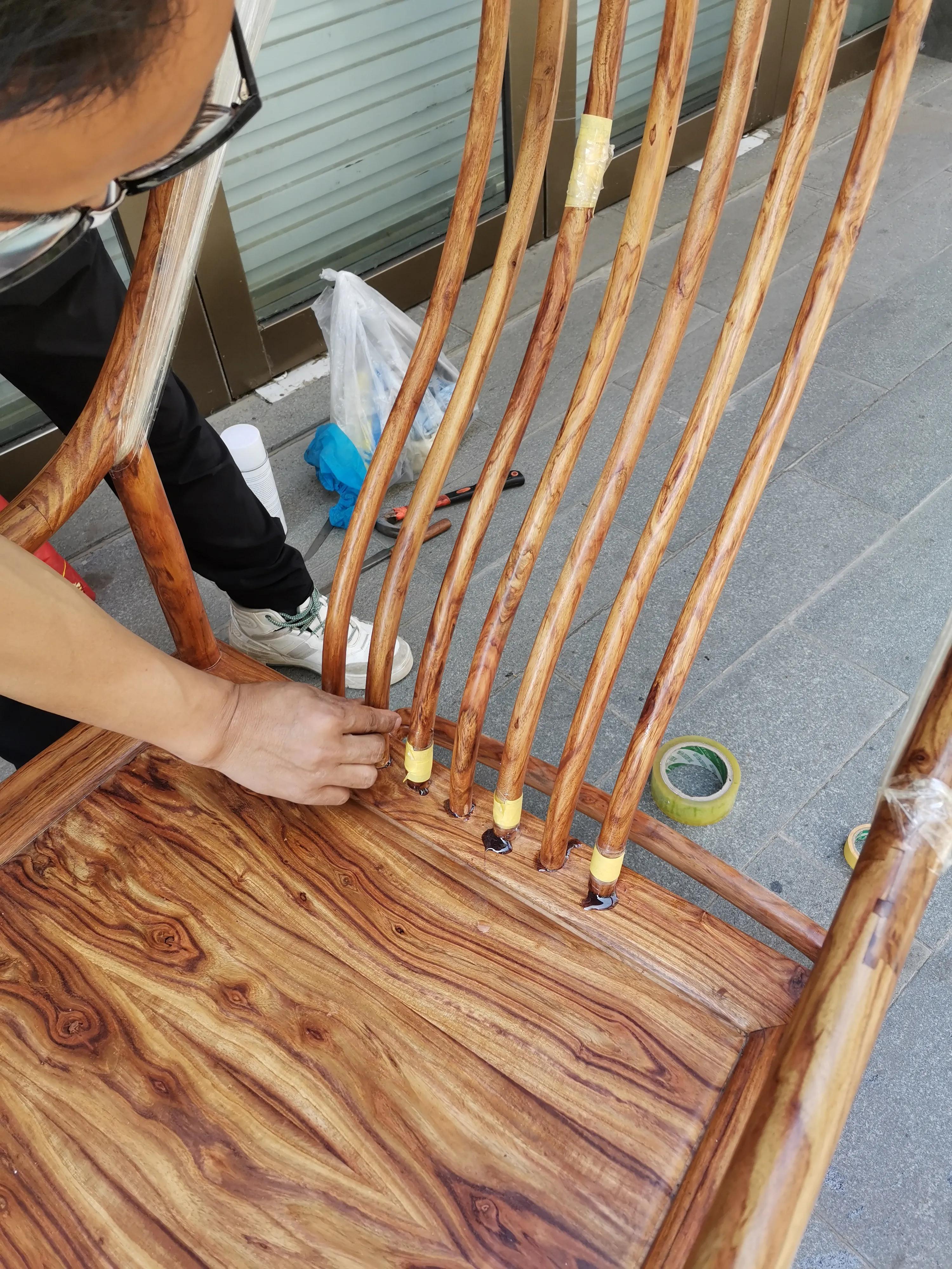 椅子损坏怎么修,椅子被拆了怎么修复