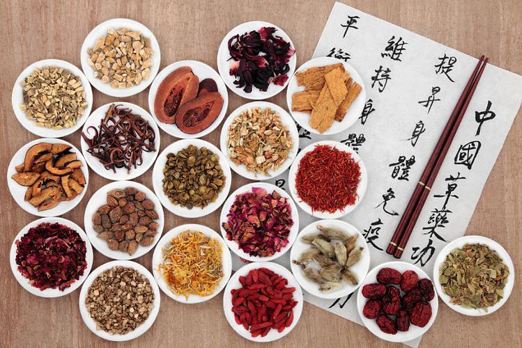 片仔癀配茅台有啥功效,片仔癀和茅台一起用有什么功效