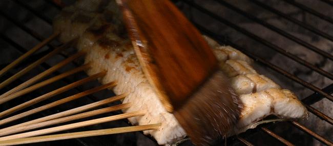 “搞什么，这大排档开到9点，老板就叫我走？”