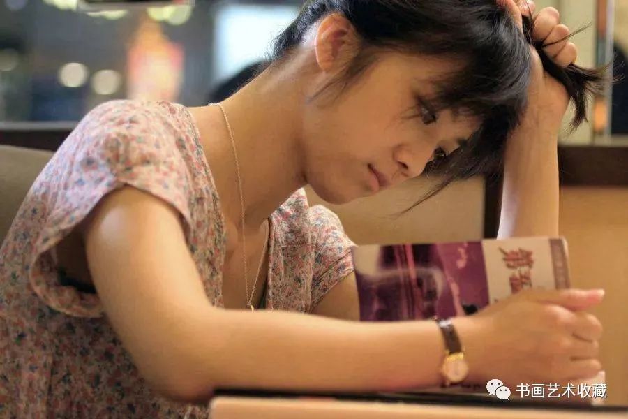 她连夜被封杀要坐牢了,她因耍大牌被封杀