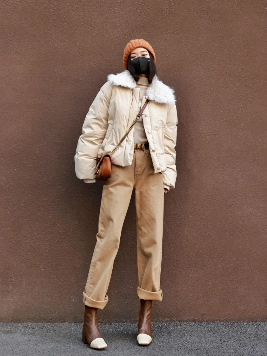 羽绒服怎么穿又好看又简单,羽绒服怎么穿才有高级感