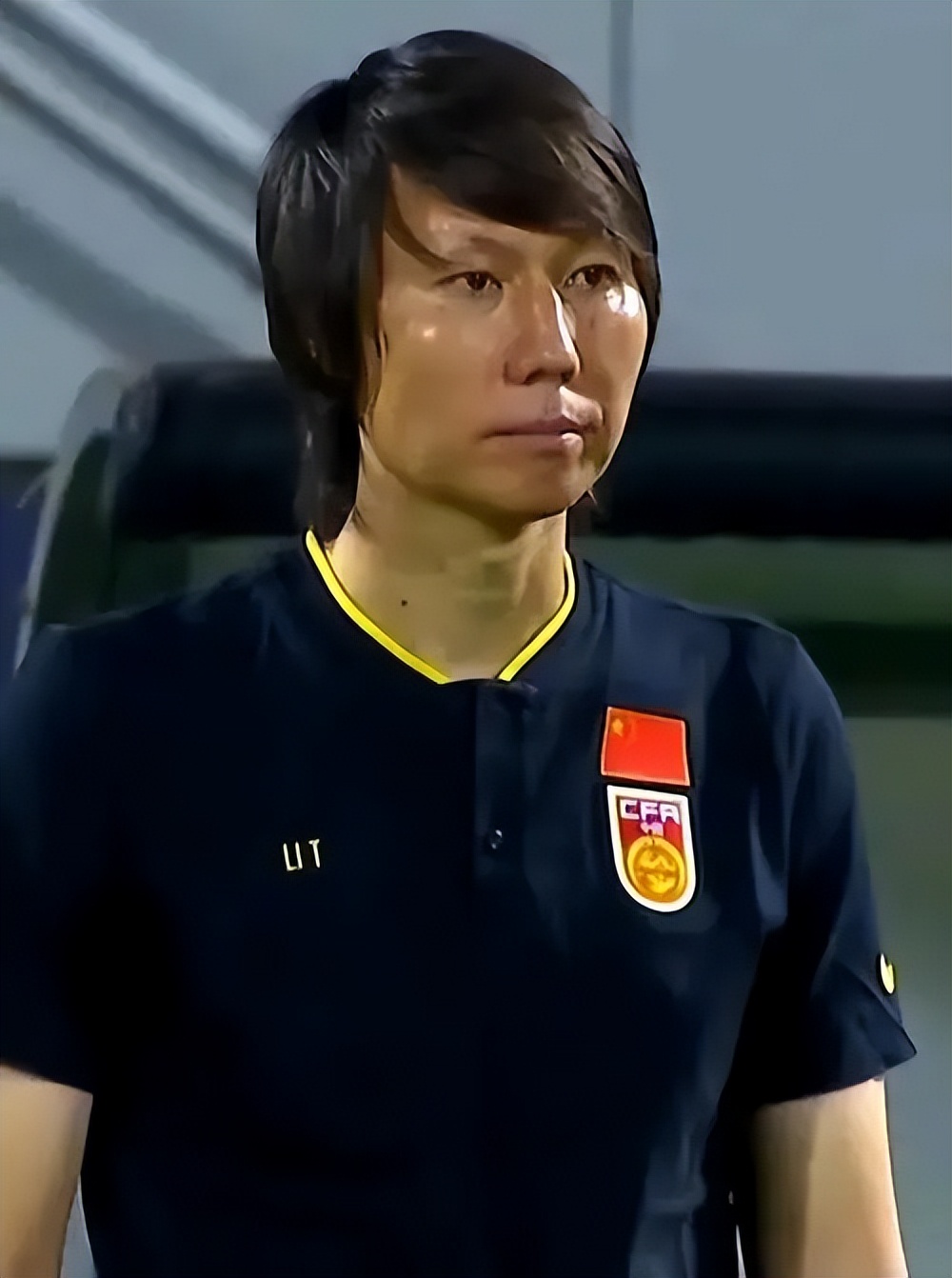 头很铁翻译成英语,头很铁