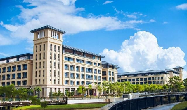 婆婆带了十几个亲属暴打儿媳妇,婆婆带十几个人暴打儿媳