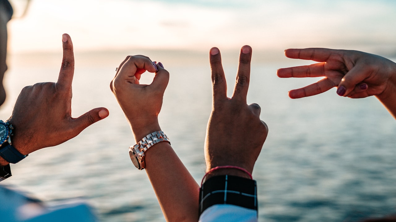 男女之间什么是最亲密的关系,男女之间谈恋爱要有亲密关系